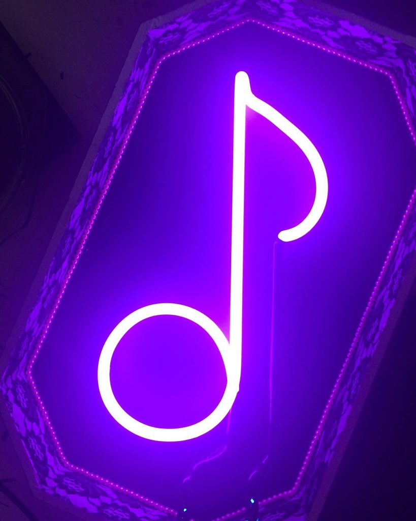 Featured image of post Neon Purple Spotify Logo - Discover 87 free spotify logo png images with transparent backgrounds.